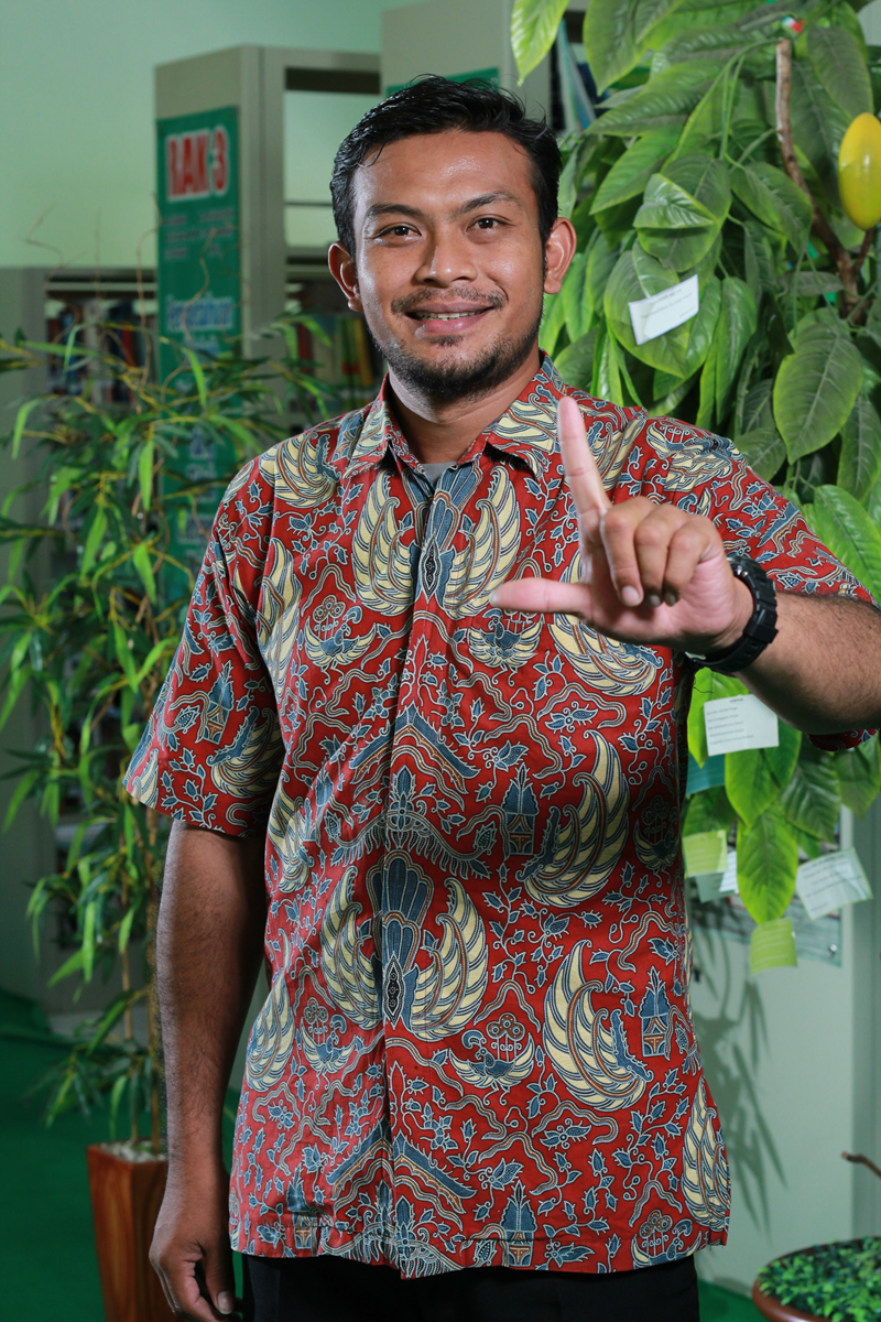 AHMAD NUR FAUZI, S.Kom