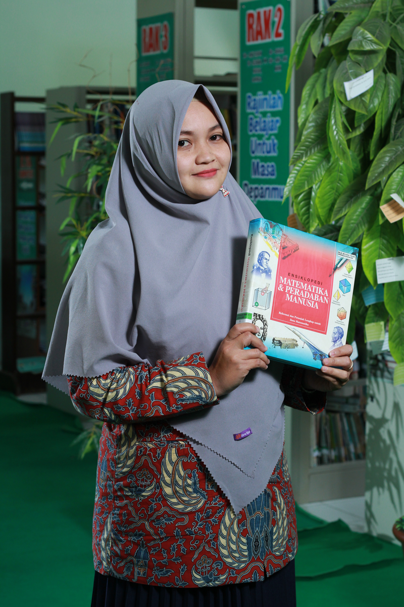 INVAN SHANTY DYANINGTYAS, S.PD